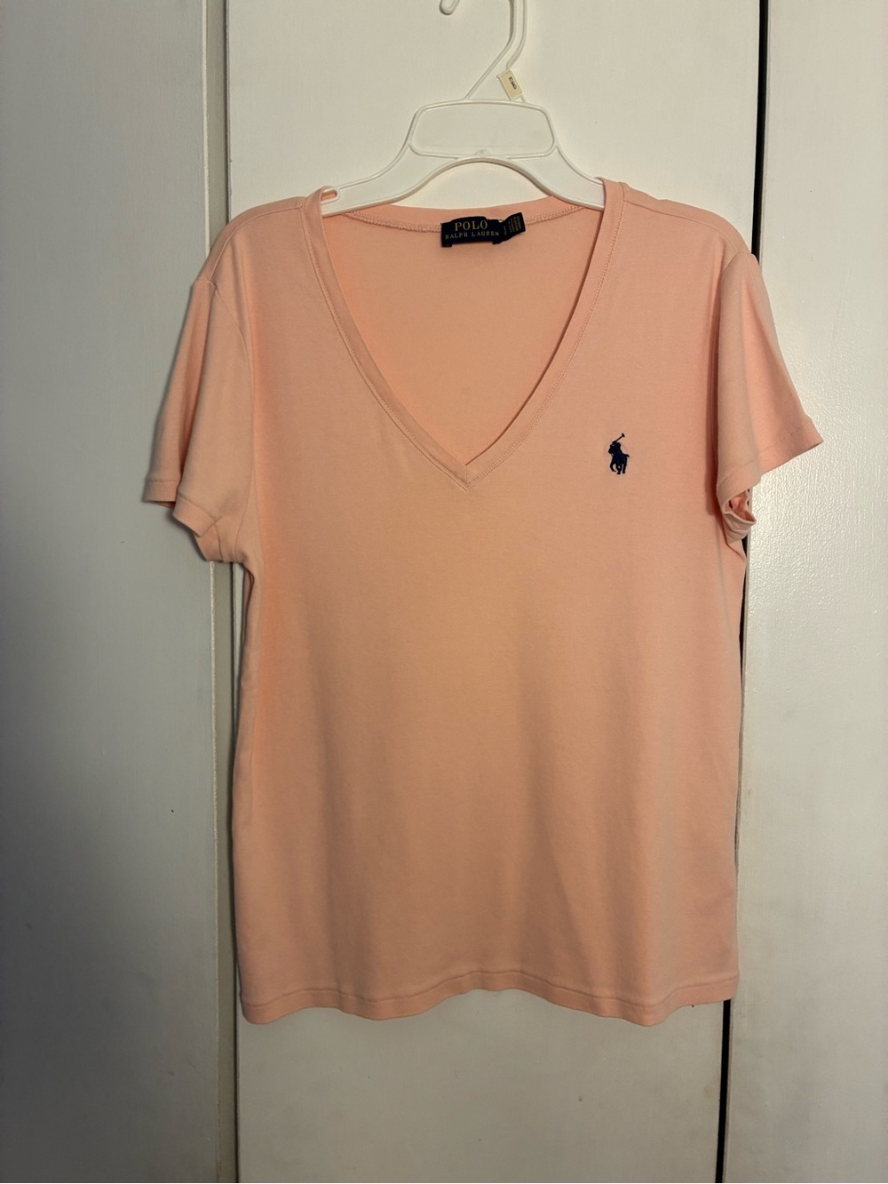 Ralph Lauren Women's V-Neck Tee in Soft Peach Embroidered Logo Casual Preppy